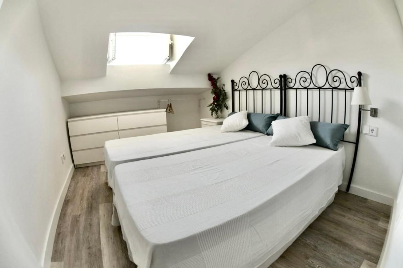 And Sun Apartment *