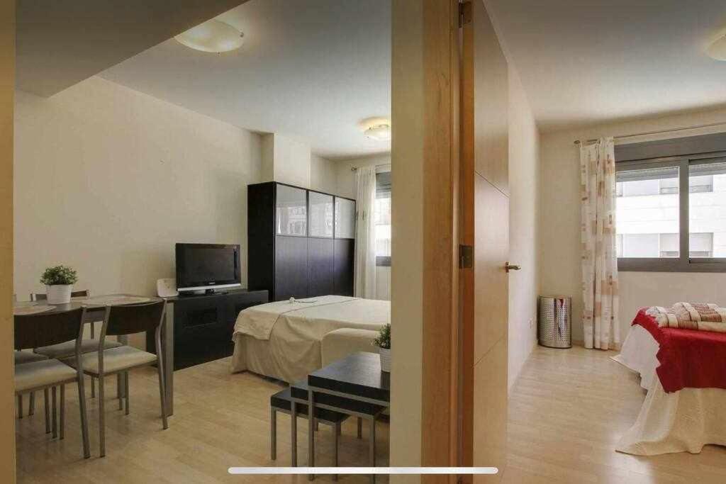 Pacifico 1º Linea De Playa Con Piscina Y Parking Apartment Malaga