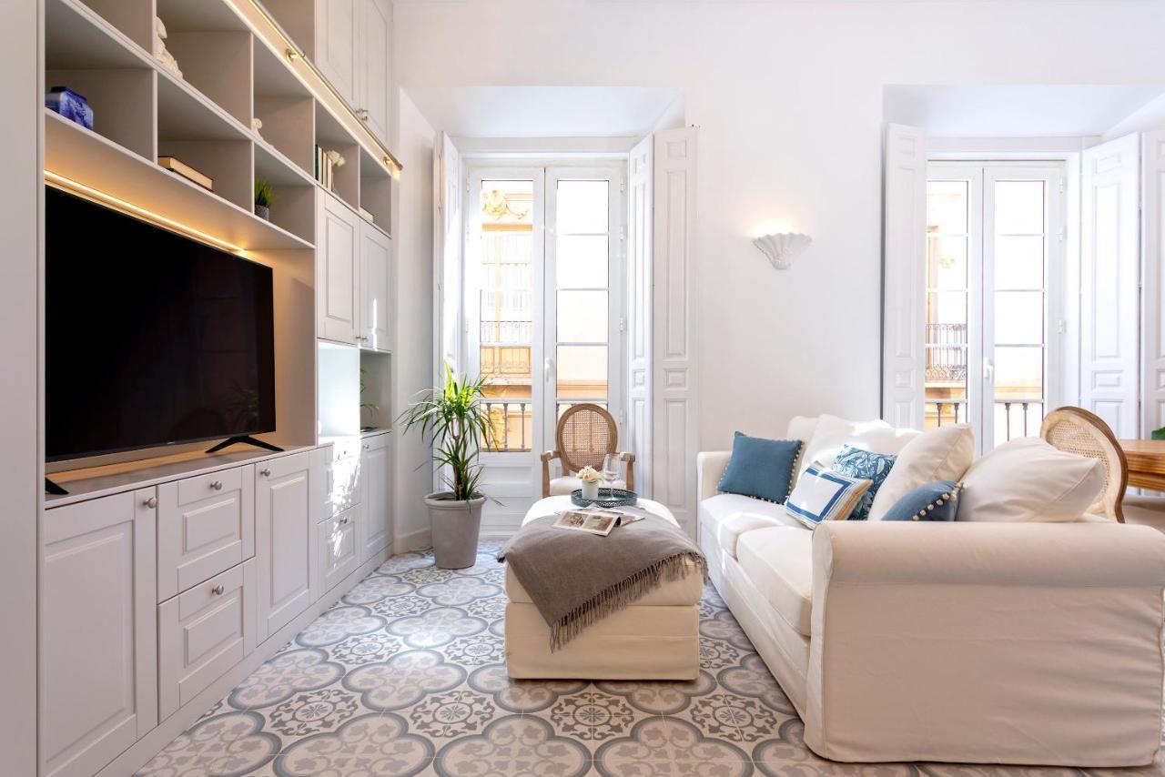 Genteel Marin Garcia Apartment