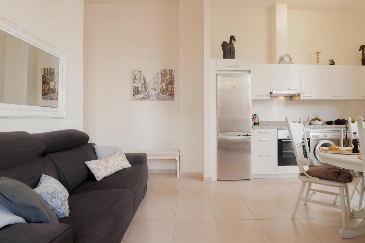 Apartment Flat 2 Bedrooms In The Center *