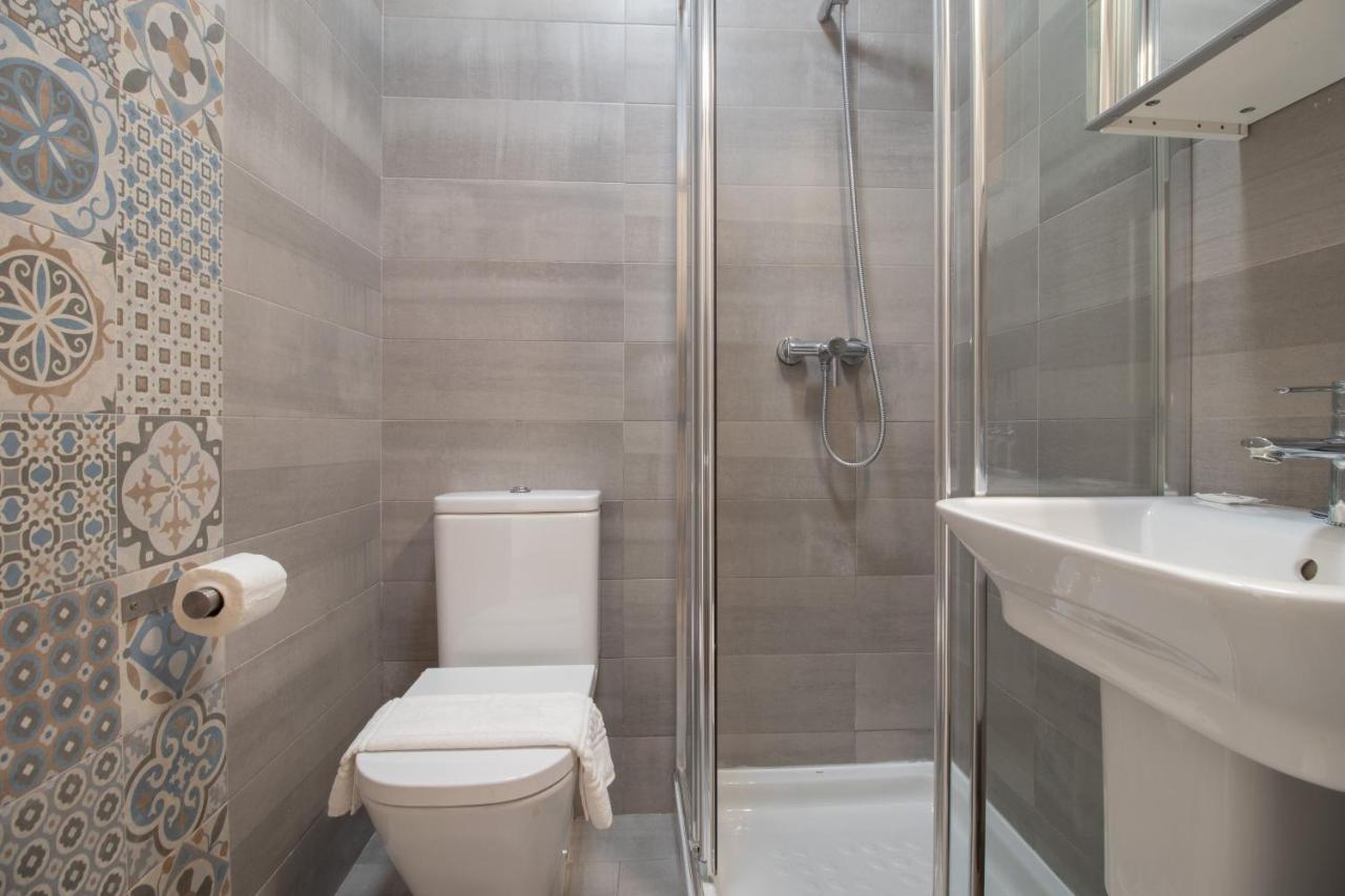 Flat 2 Bedrooms In The Center Apartment *