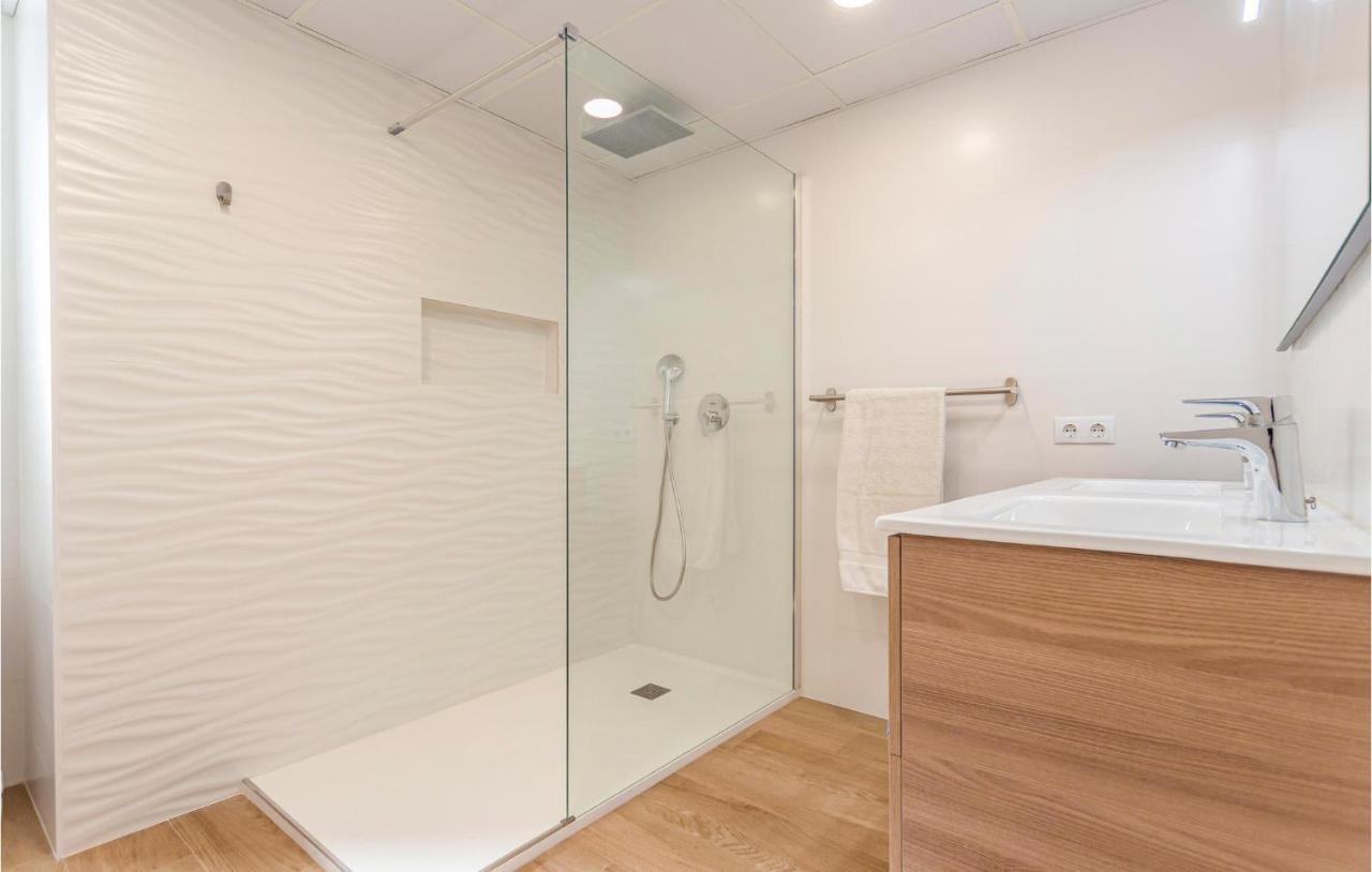 Apartment 3 Bedroom Beautiful In