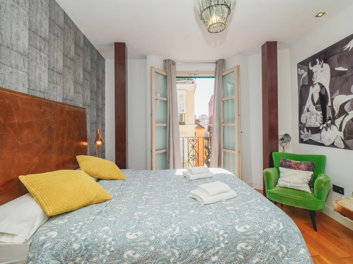 Apartment Cubo's 33 Carreteria 3b