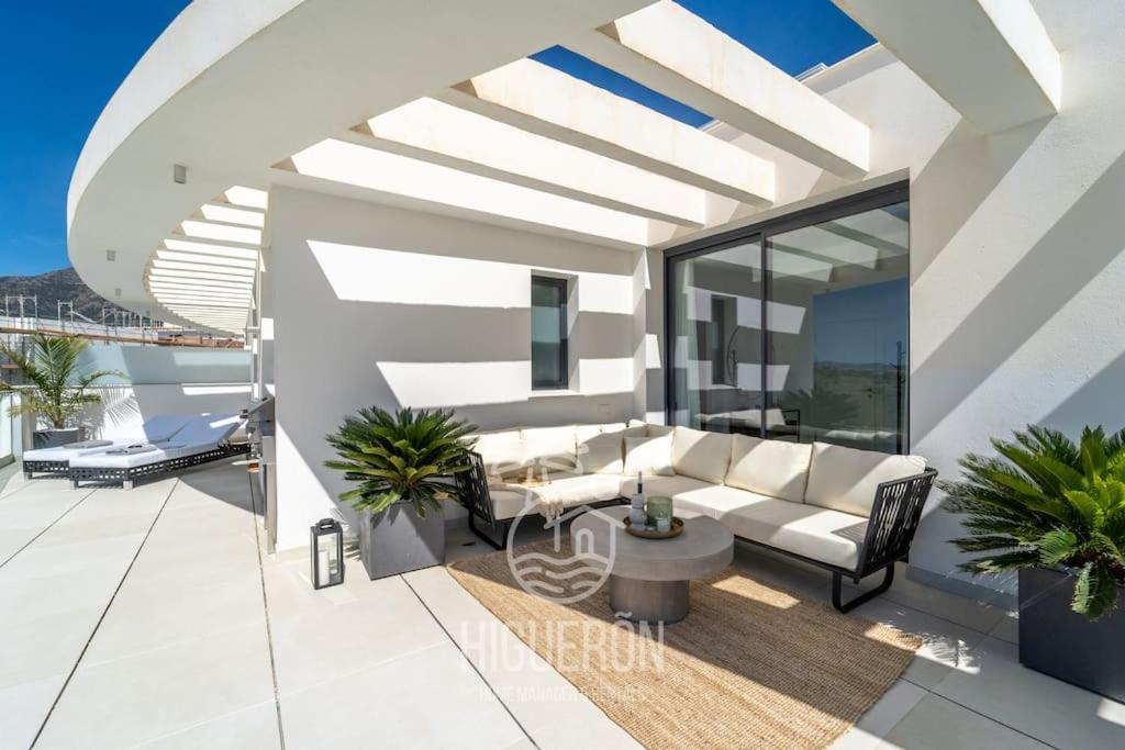 Apartment Higueronrentals Horizon Penthouse
