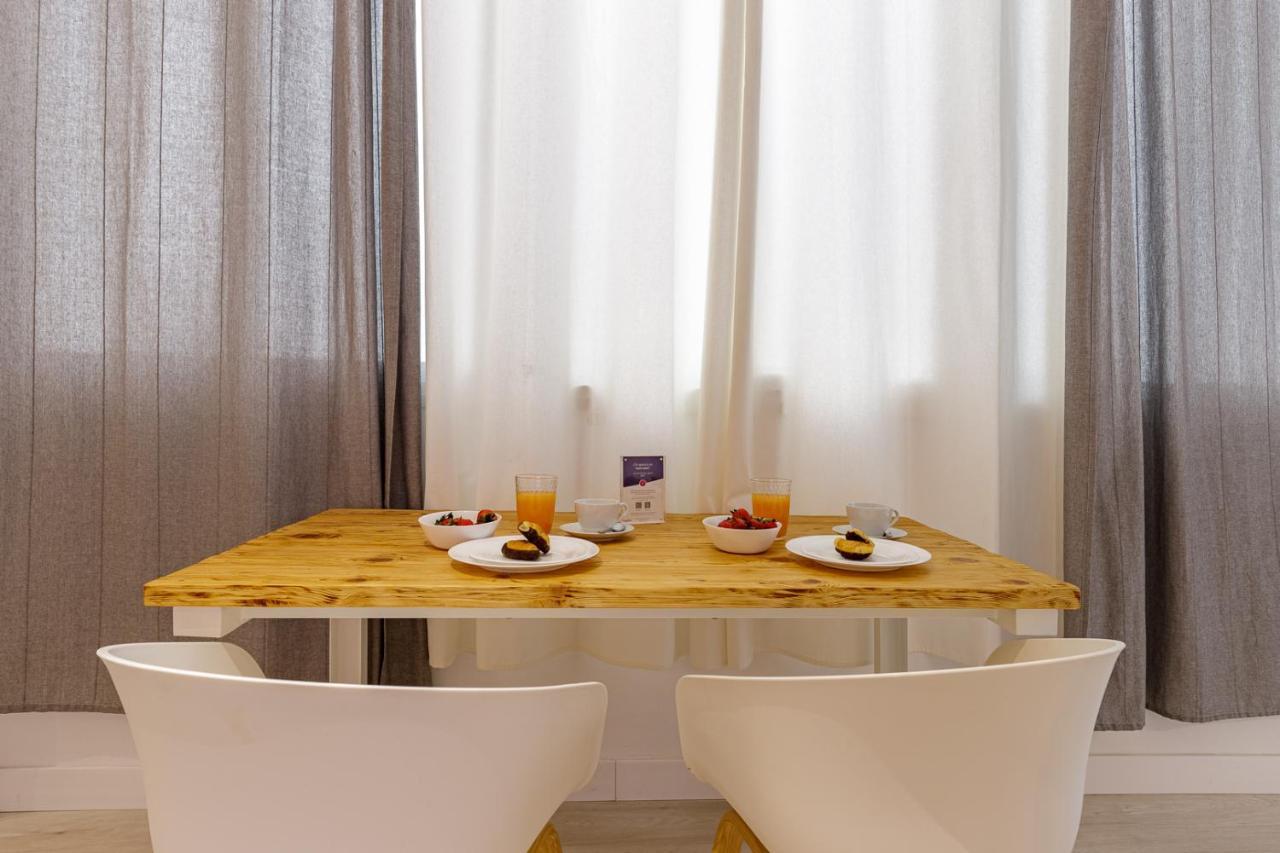 Tribuna Apartment *