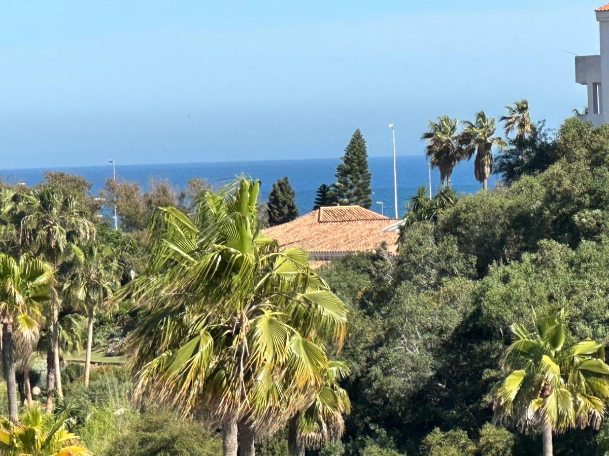 Luxurious 2 Bedroom 2 Bathroom Near Apartment Málaga