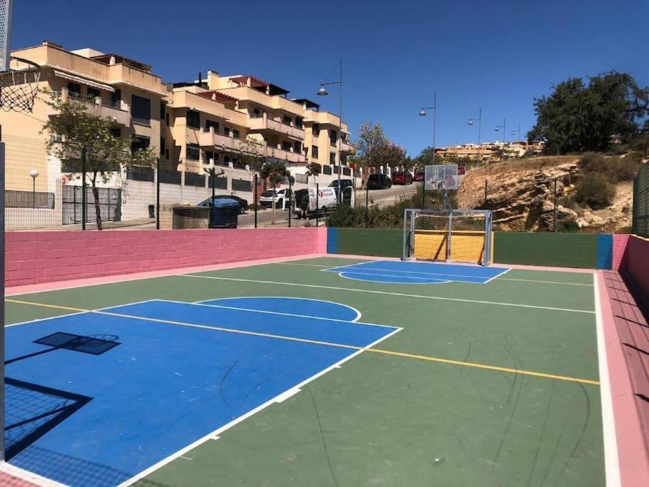 En Valle-niza, Almayate, Benajarafe, Torre Del Mar A 50 Metros De La Playa Apartment