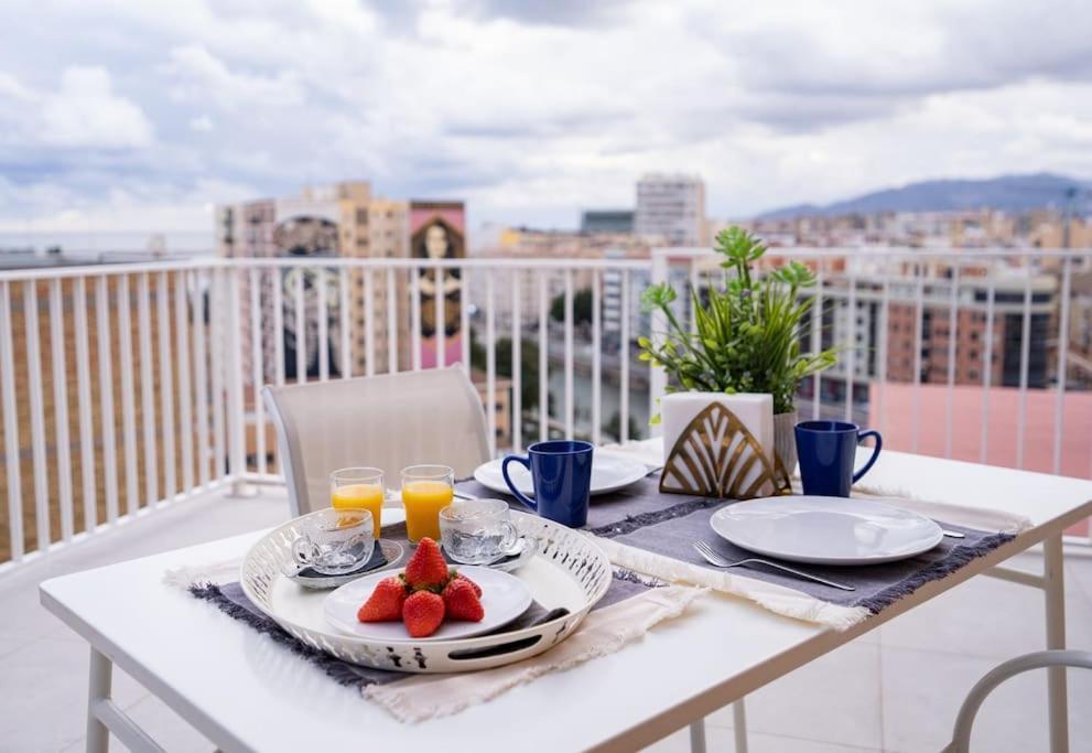 Sea Views Penthouse Center Apartment