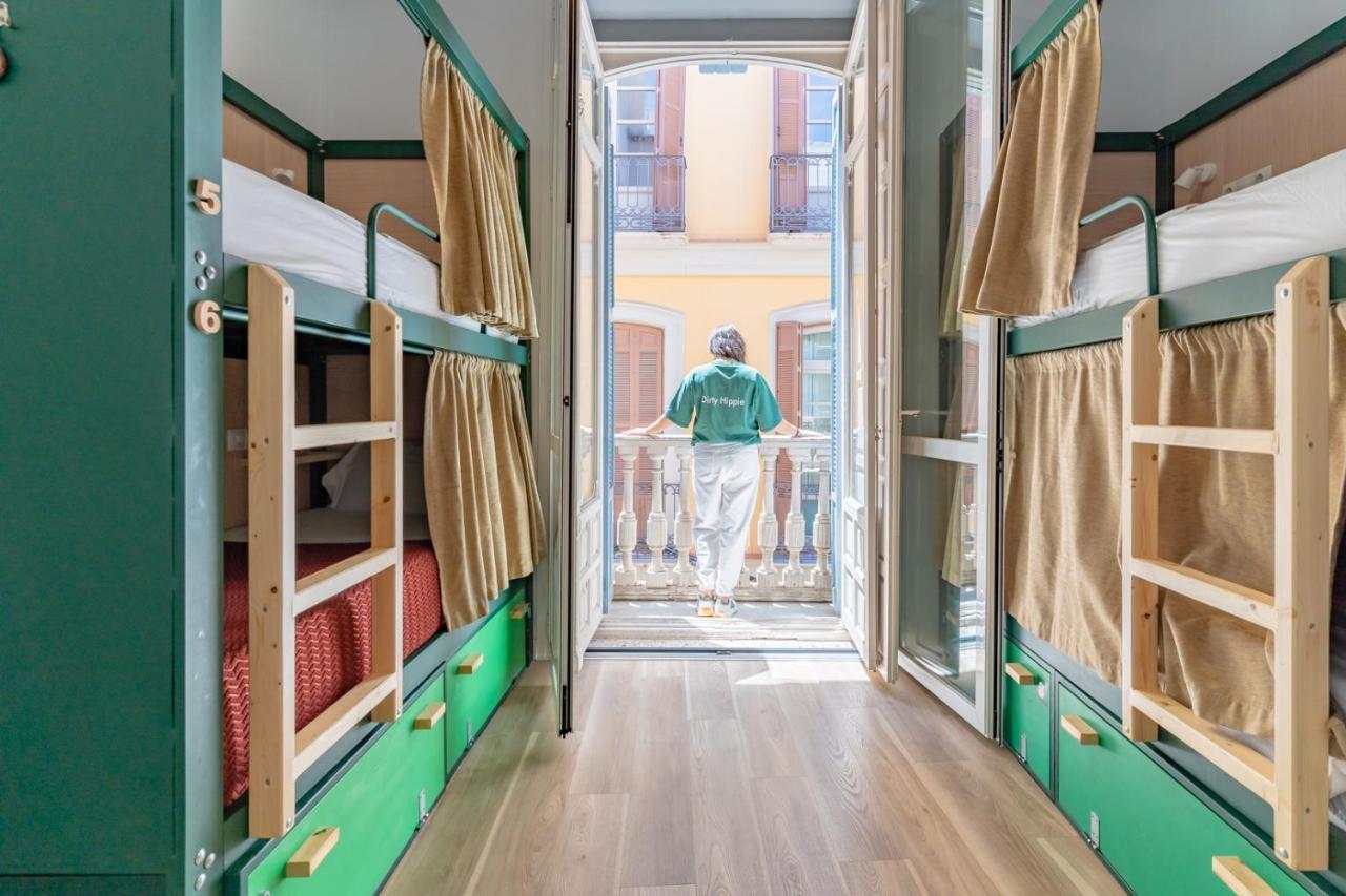 Hostal The Urban Jungle *