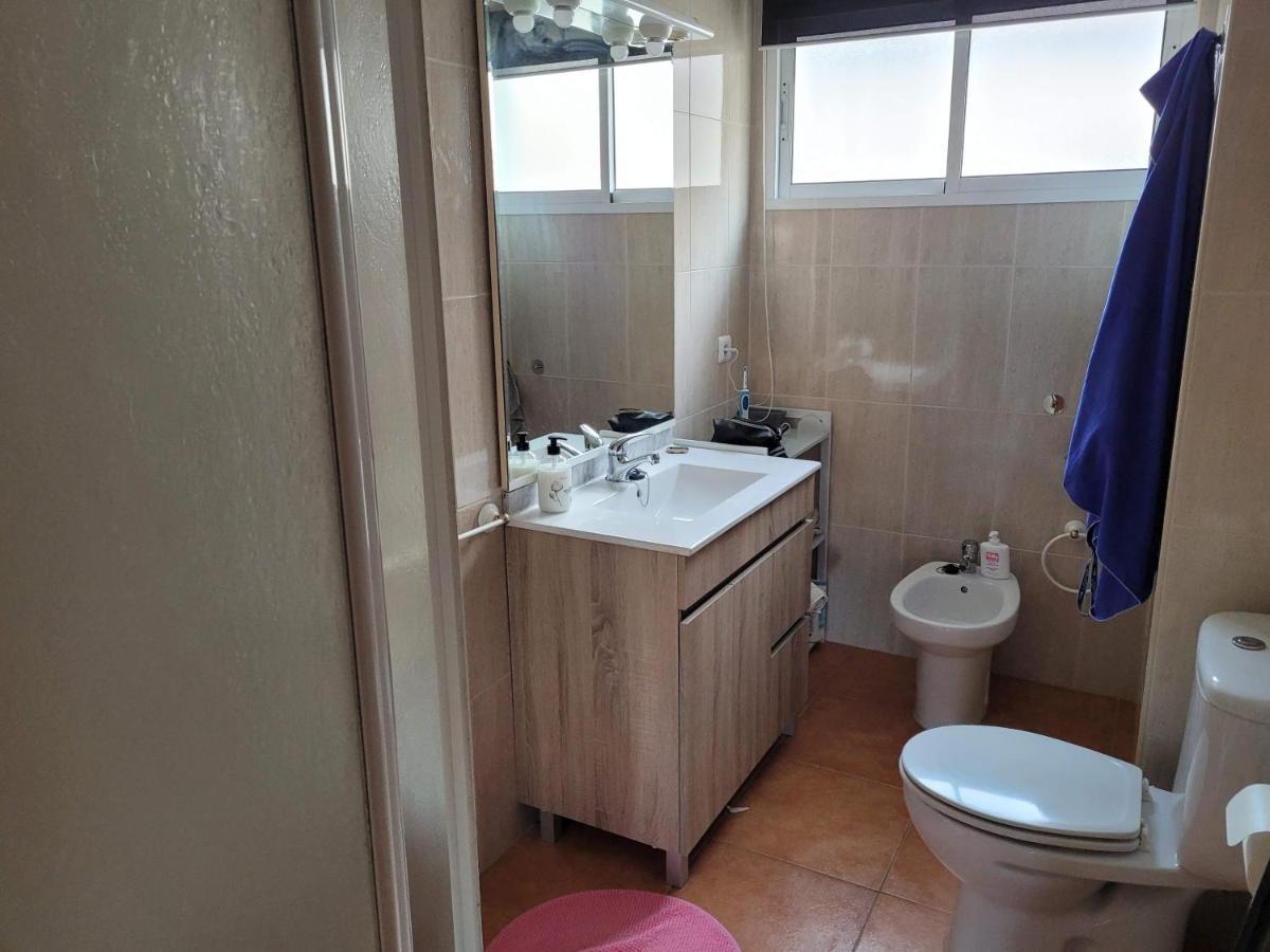 Apartamento De Tres En Carranque Malaga