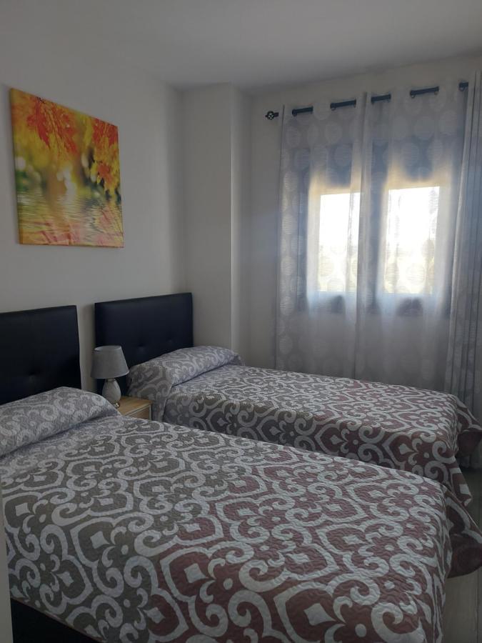 En Valle-niza, Almayate, Benajarafe, Torre Del Mar A 50 Metros De La Playa *