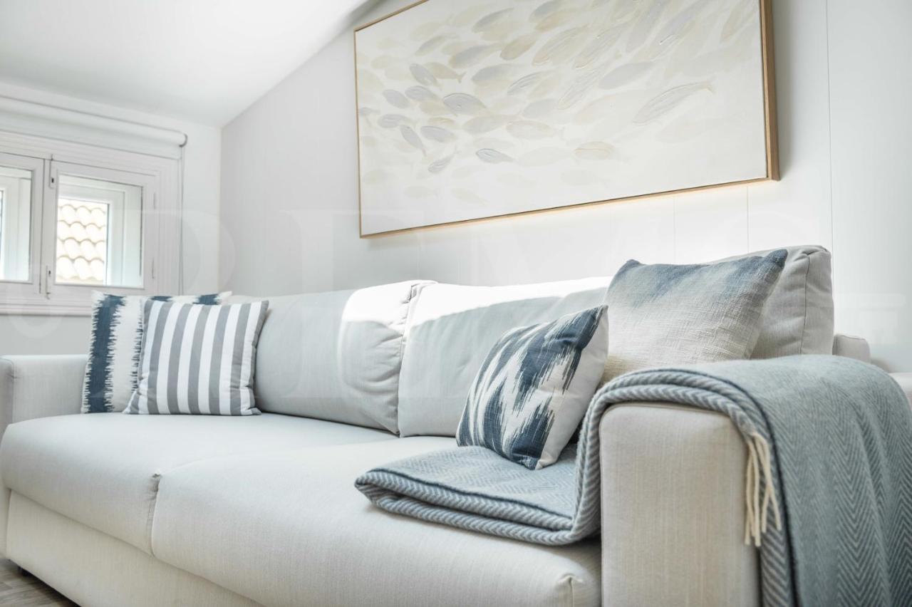 Coastal Attic In The Heart Of By Rems