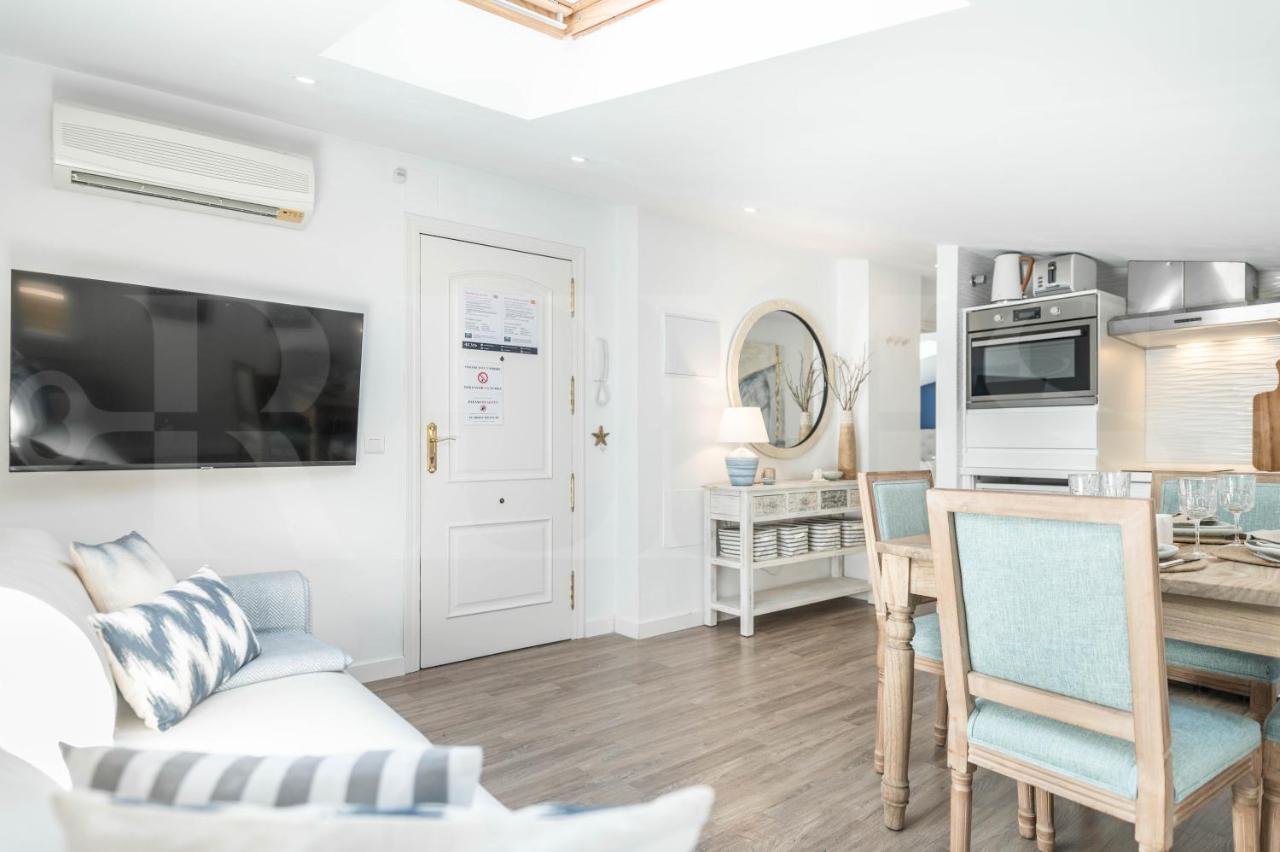 Coastal Attic In The Heart Of By Rems *