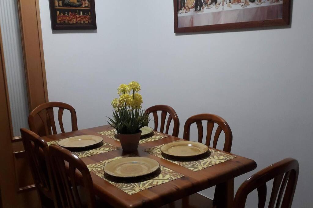 Center Apartment *