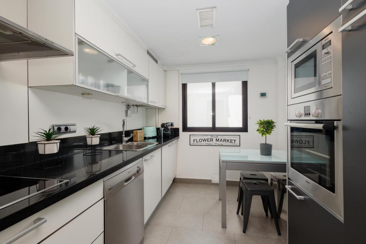 Apartment In The Historic Center Of Malaga, Very Close To The And The Ave Train Station, With Private Parking Malaga