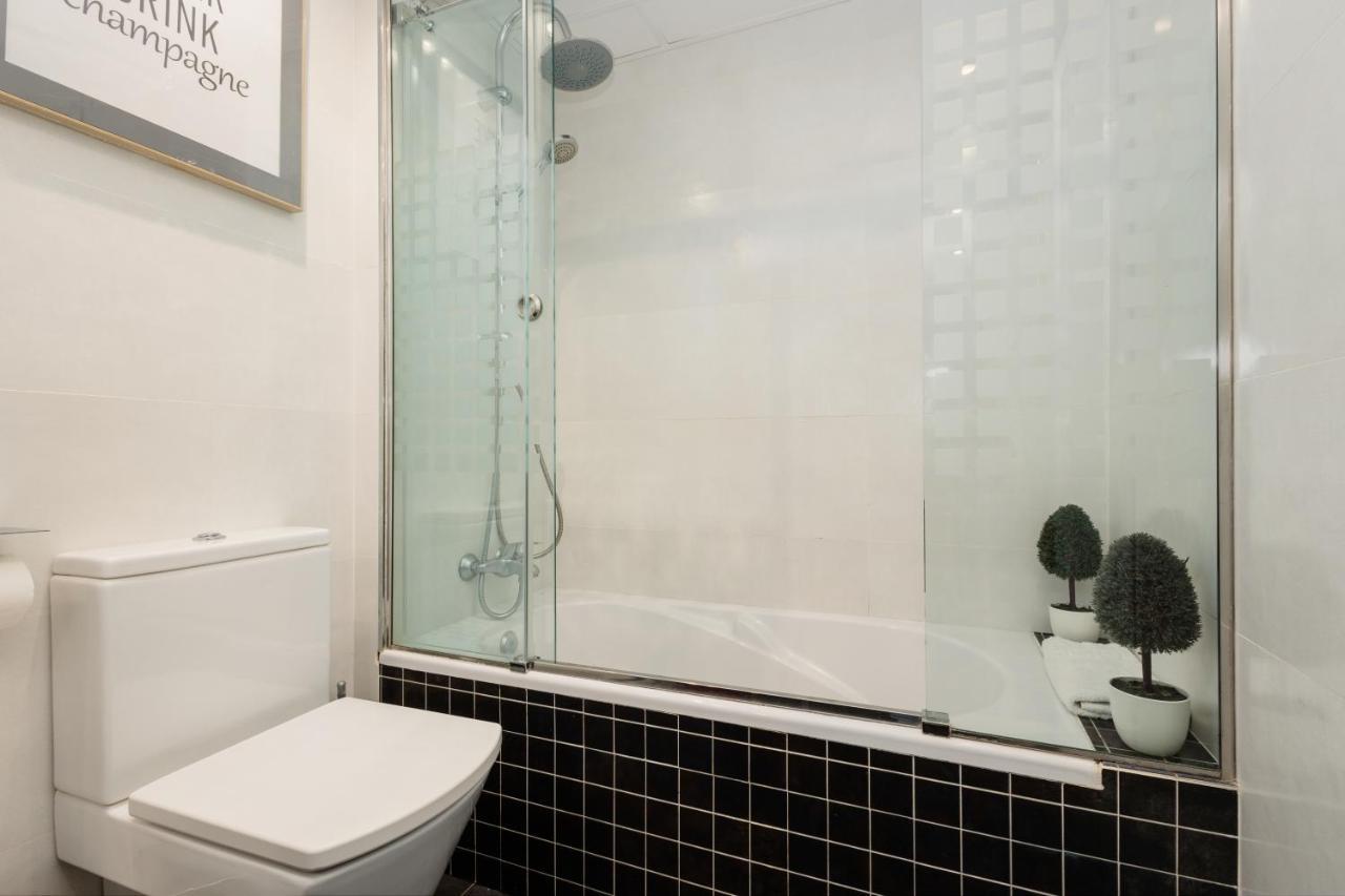 In The Historic Center Of Malaga, Very Close To The And The Ave Train Station, With Private Parking * Malaga
