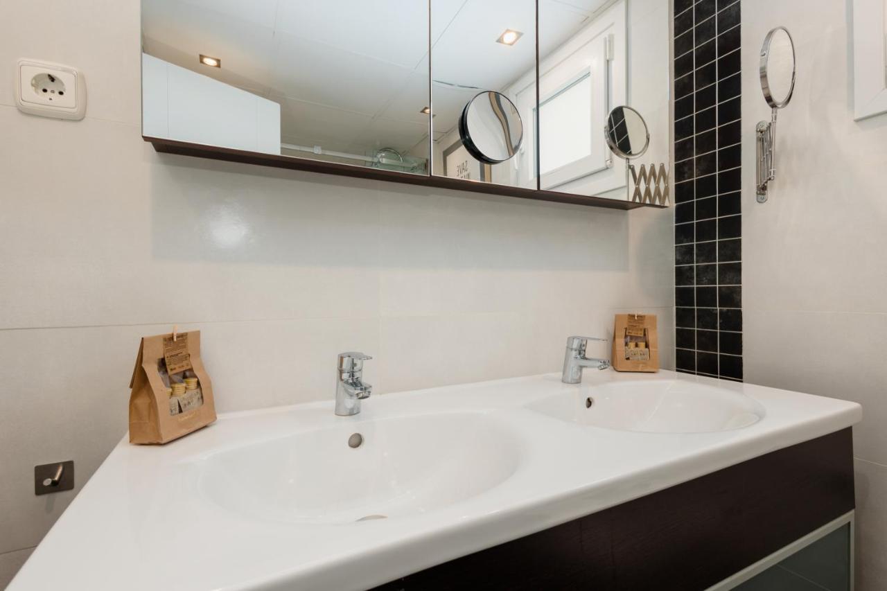 In The Historic Center Of Malaga, Very Close To The And The Ave Train Station, With Private Parking * Malaga
