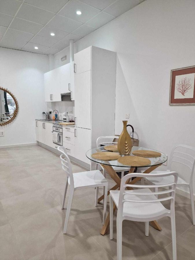 Moderno 4 En Calle Marmoles Apartment Málaga