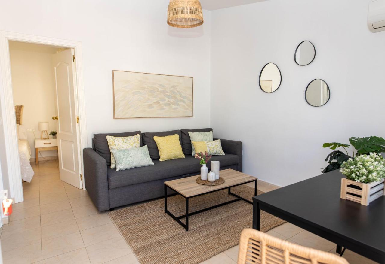 Pedregalejo Madueno 10 Apartment *