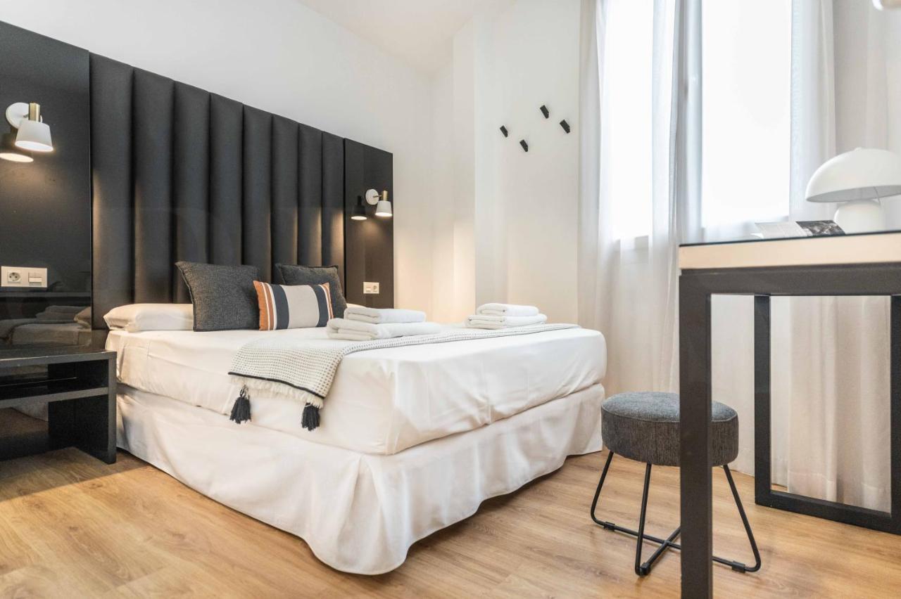 Apartment Inviting Duplex In Front Of Picasso Museum By Rems