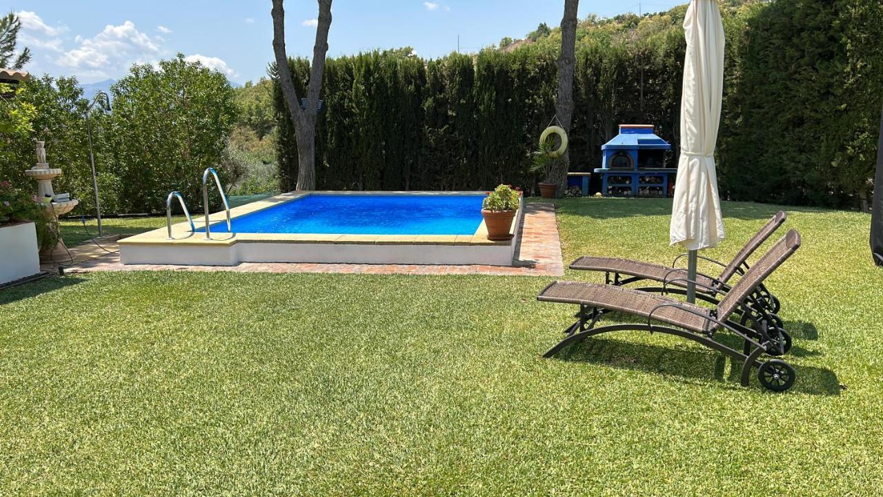 Cupiana Piscina Privada * Malaga