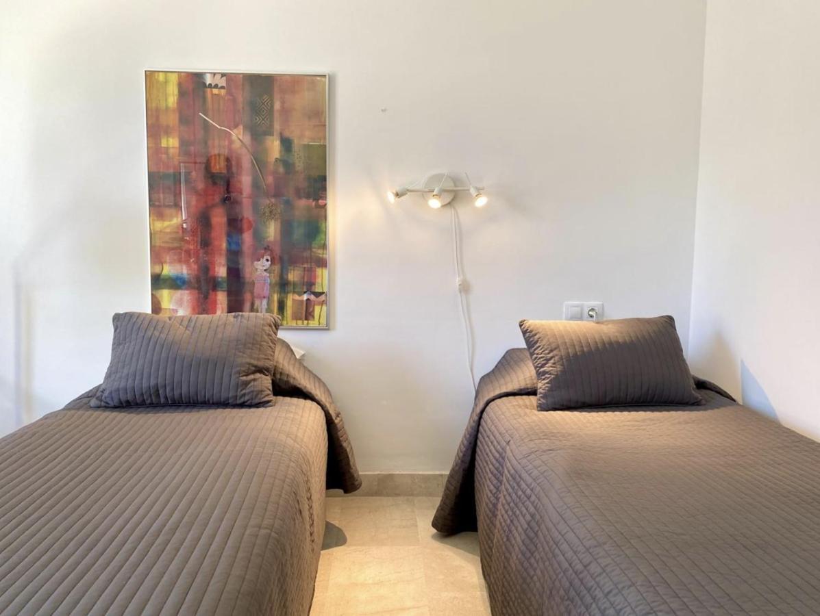 Tuhome Iris * Malaga