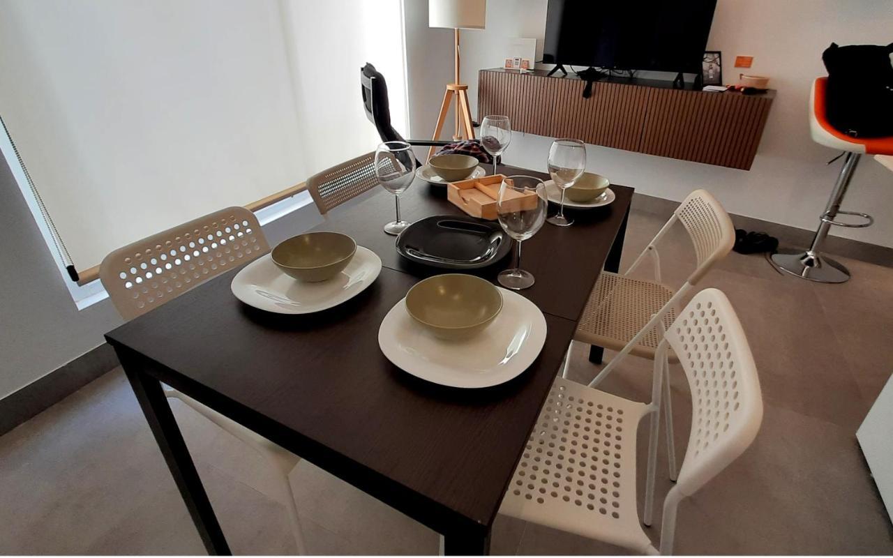Apartment With Two In The Center Of