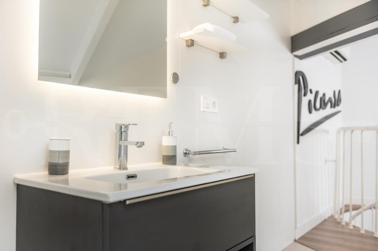 Inviting Duplex In Front Of Picasso Museum By Rems Apartment