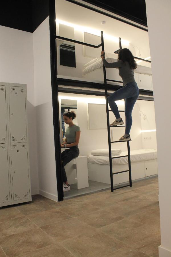 Capsulehotel M Pods