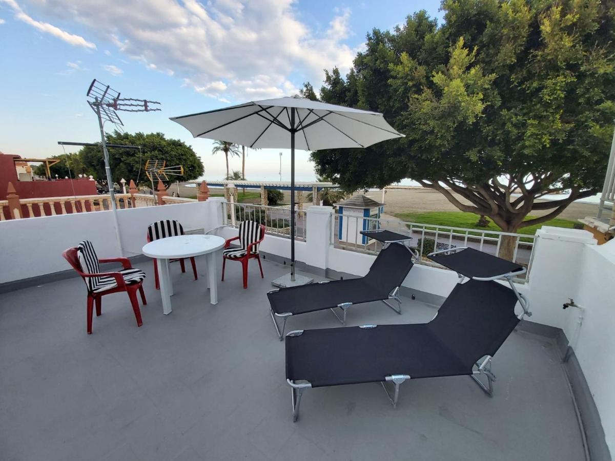 Beachfront House * Malaga