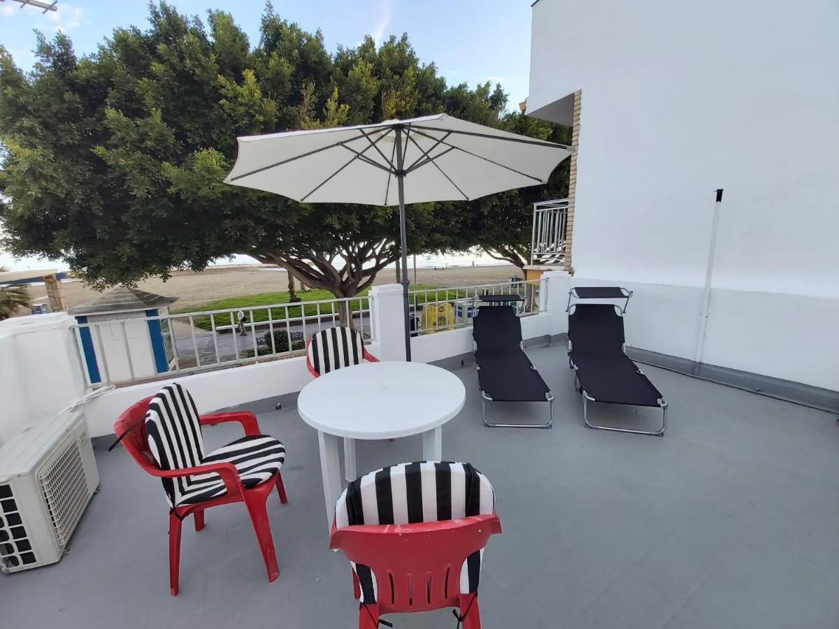Beachfront House Holiday home Malaga