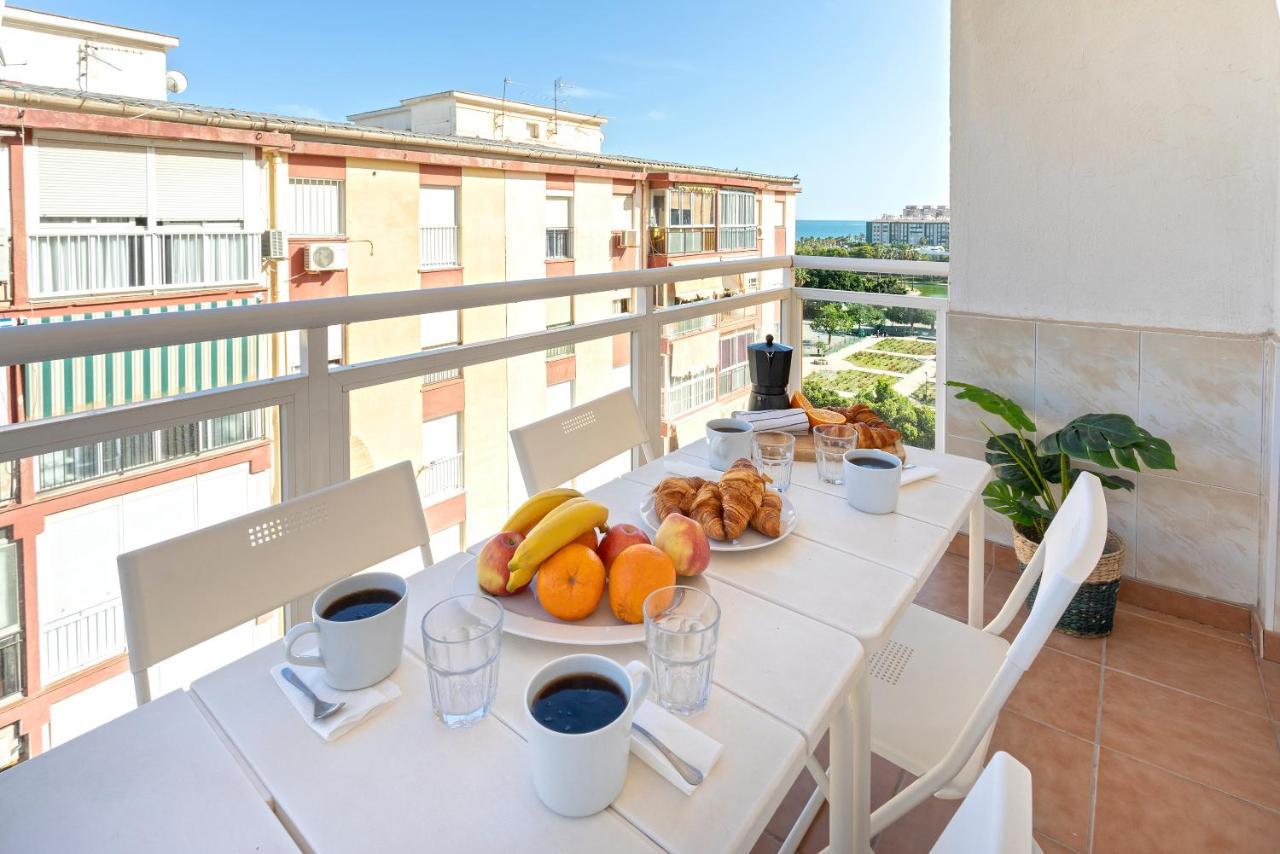 Center And Next To The 3 Bedrooms Appartement Málaga