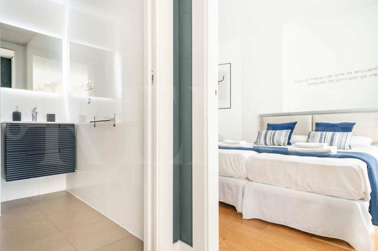 Apartment Marvellous Penthouse With Terrace & Cathedral Views By Rems *