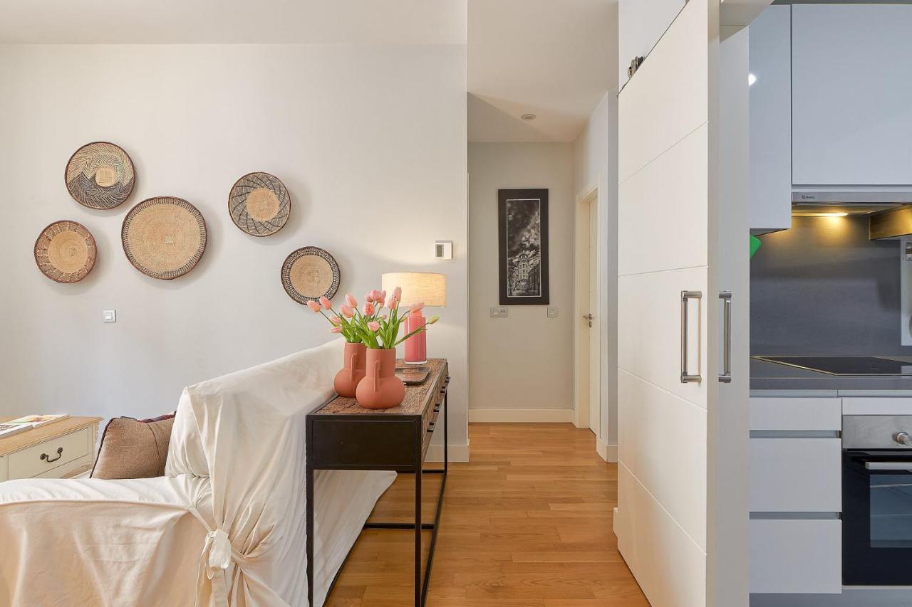 Sebastian Souviron In By Solaga Homes Apartment Malaga