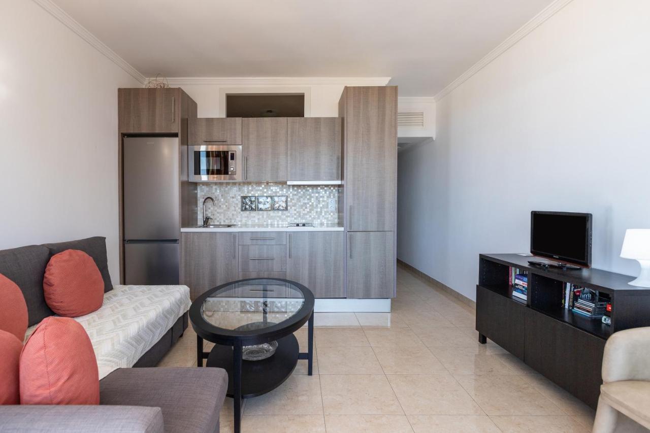 Apartment Sunny One Bedroom *
