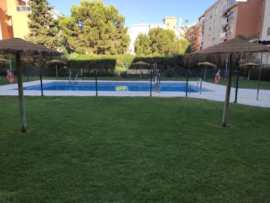 Teatinos Pool Apartment