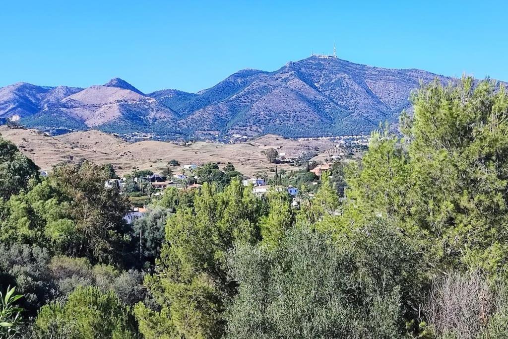 !!fabulous Duplex In Mijas Costa With Community Pool And Parking Free!! Málaga