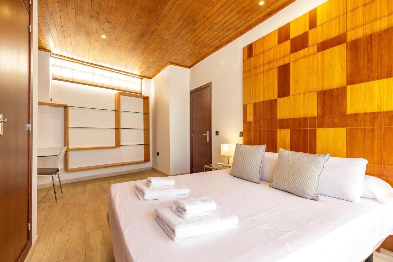 Autor By Caleta Homes Málaga