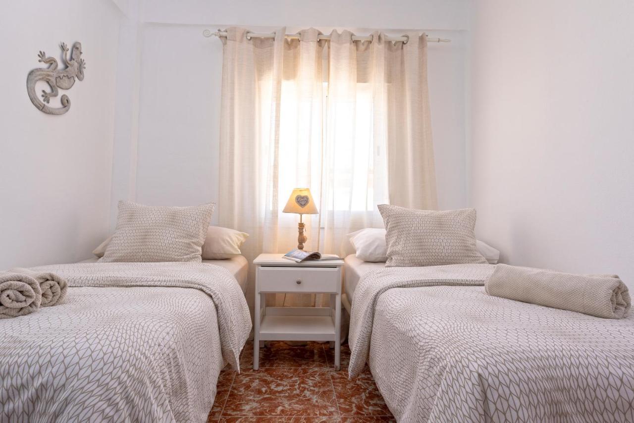 Center And Next To The 3 Bedrooms *