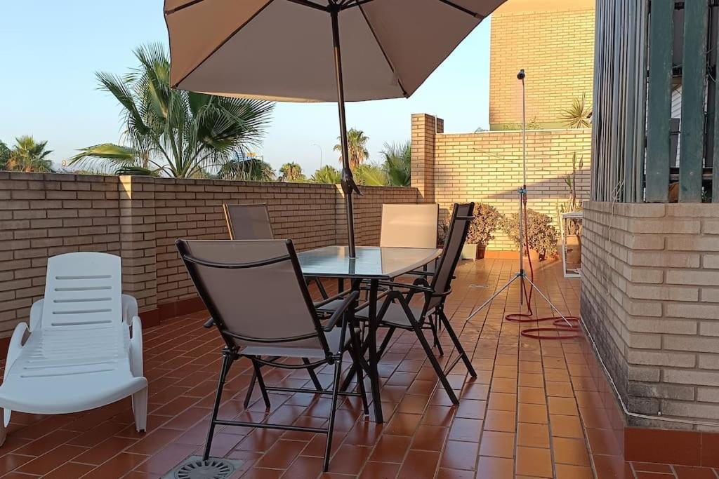 Millys House Junto A Feria Real * Malaga