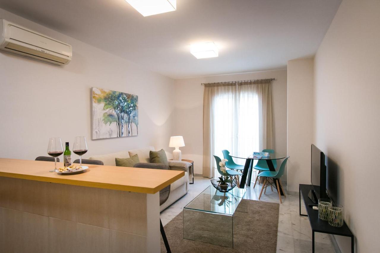 Holidays2malaga Pena Parking & French Balcony & Smart Tv Apartment *