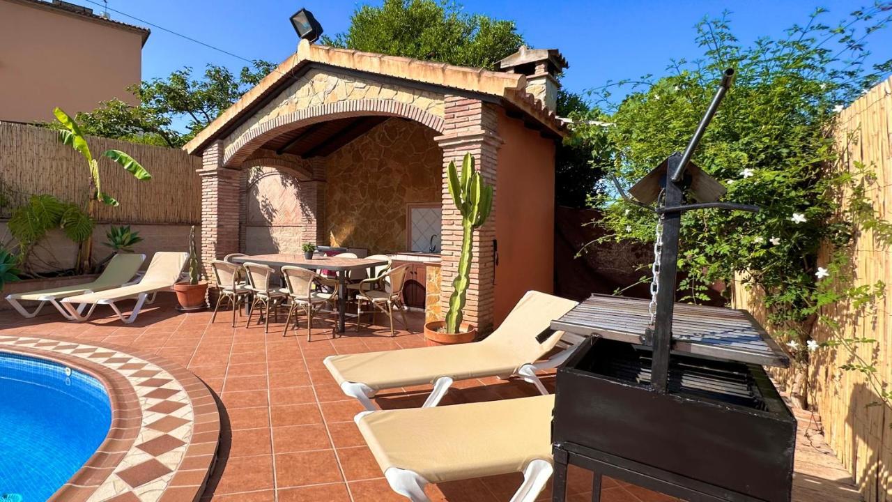 Vakantiehuis El Parral - Piscina Y Sala De Cine *