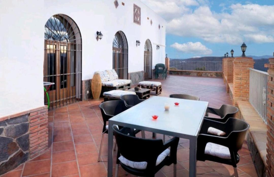 Villa Casa La Vina De La Tireta Malaga