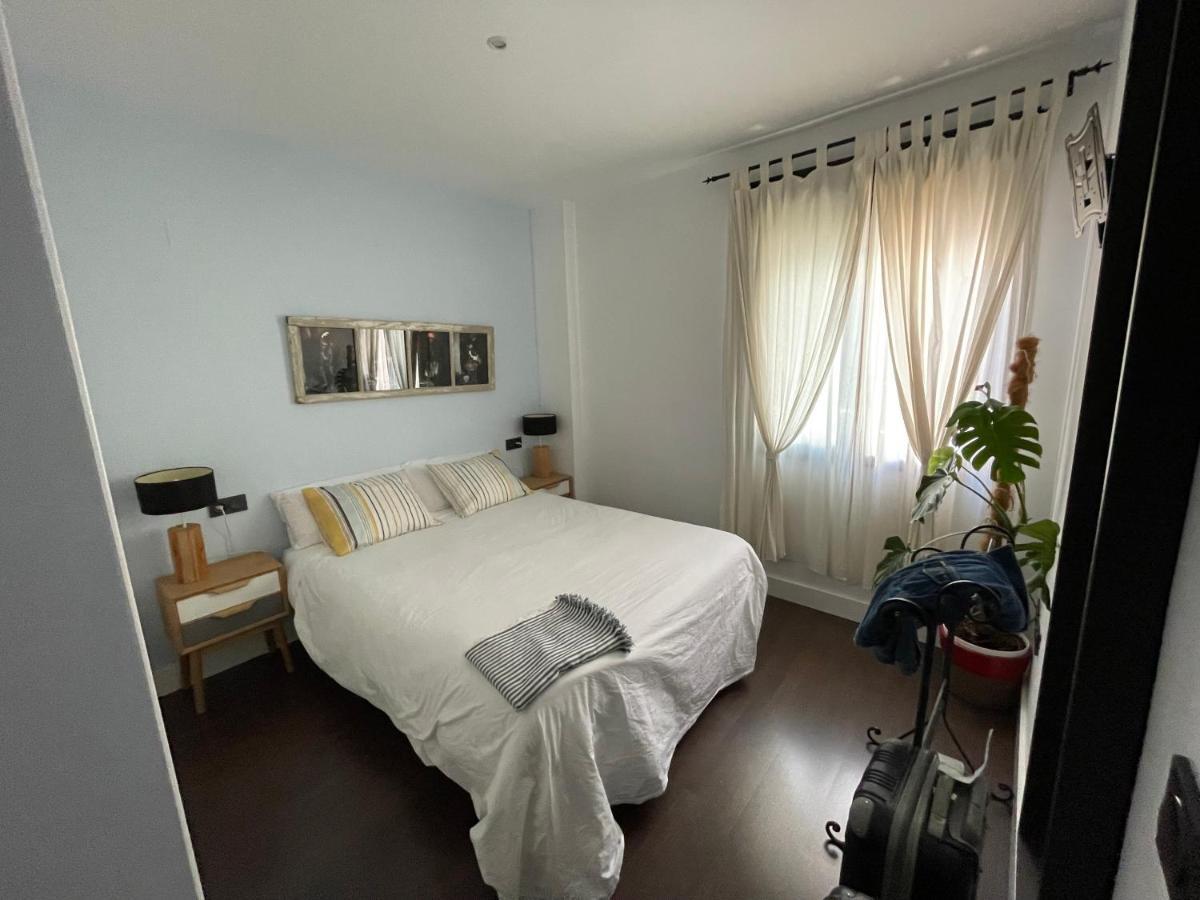 Charming With Private Terrace,heart Of Apartment