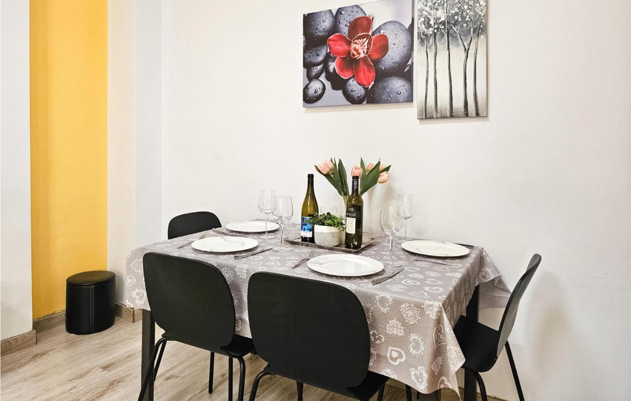 2 Bedroom Stunning In * Malaga