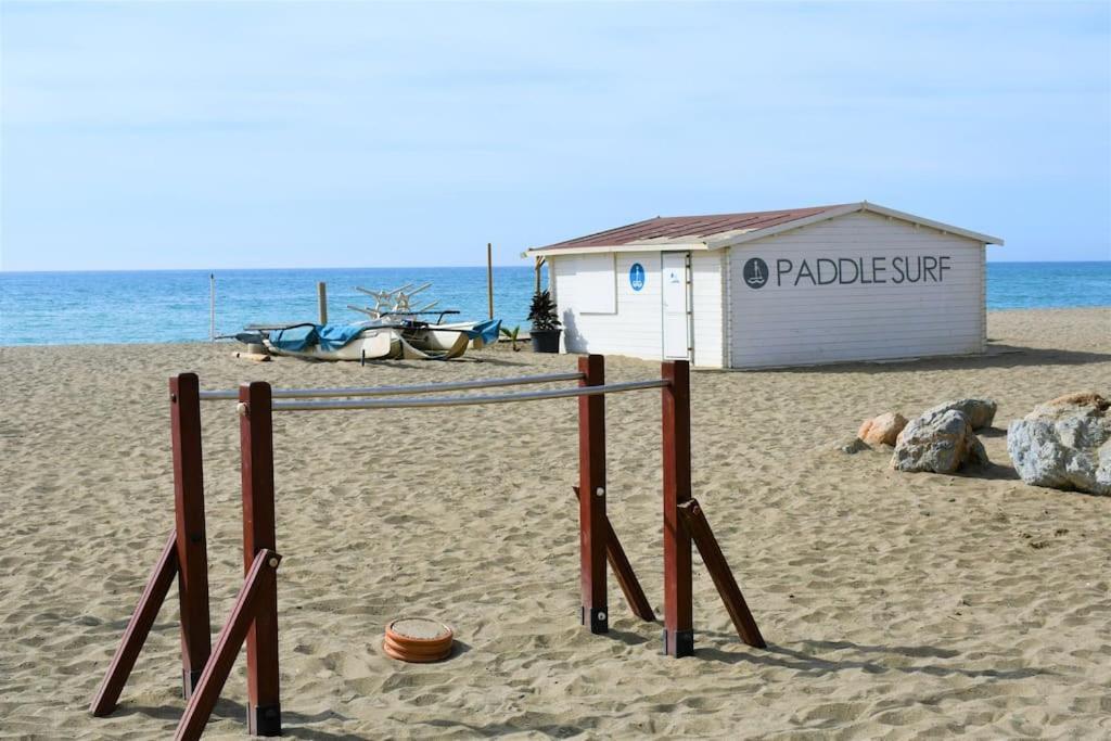 Casa Kerr - Luxury Apt - Sleeps 9 - Los Boliches *