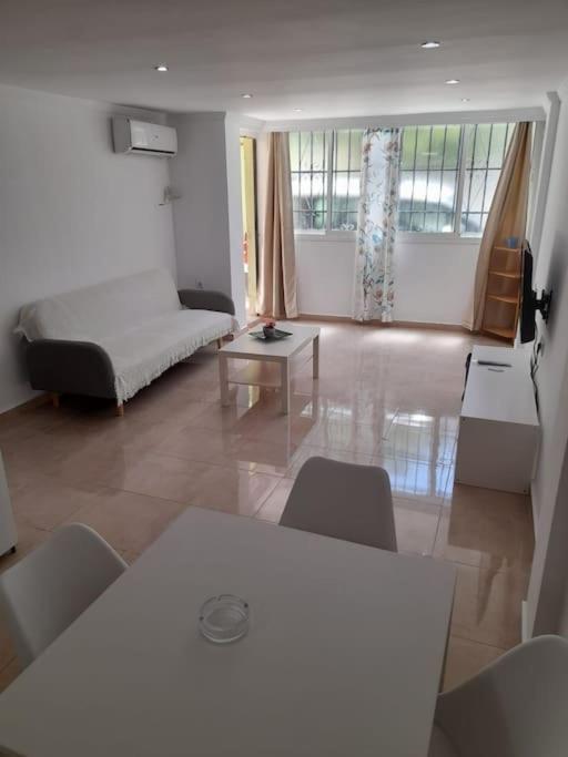 Apartment Garcia Noblejas - Apartamento En *