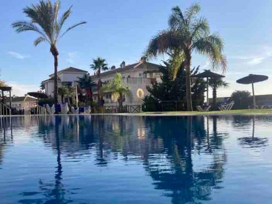Encantador Vista Golf, Grande Terraza Apartment