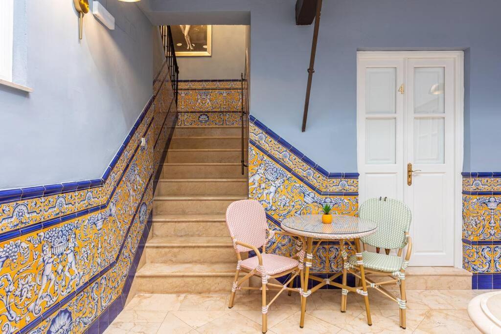 Apartment 1. Casa De Alma. In Historic House Malaga