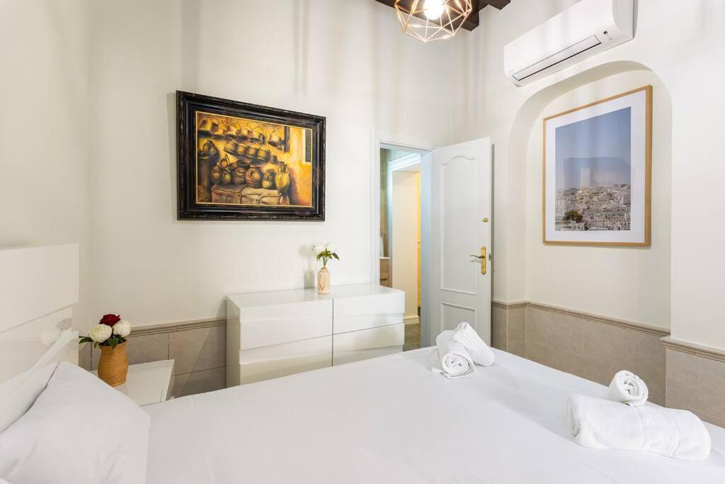 Apartment 1. Casa De Alma. In Historic House